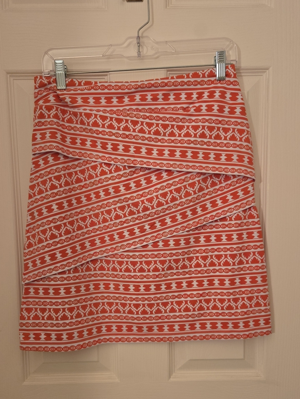 J. McLaughlin Pink & White Geometric Print Mini Skirt